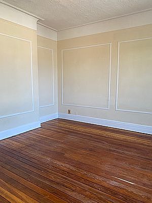 2nd image of 32-19 33rd St #2B