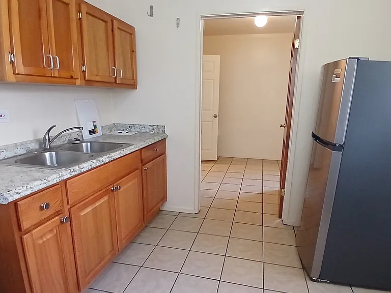 3682 Herman Ave #B — Photo 11