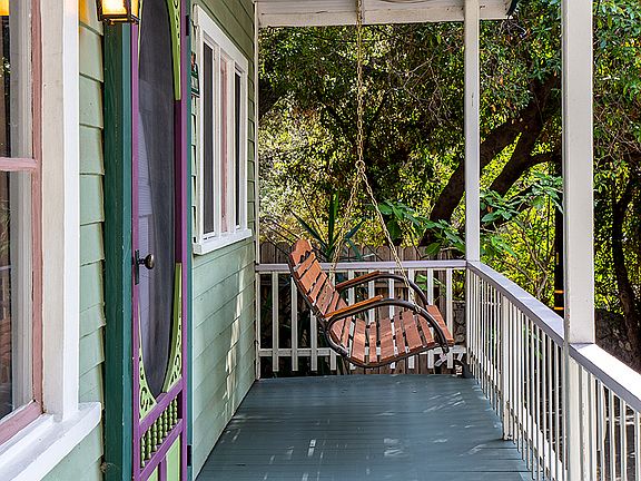 2nd image of 484 Audubon Way
