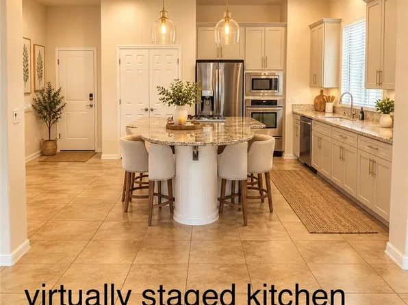 8618 Amber Autumn St, Las Vegas, NV 89131