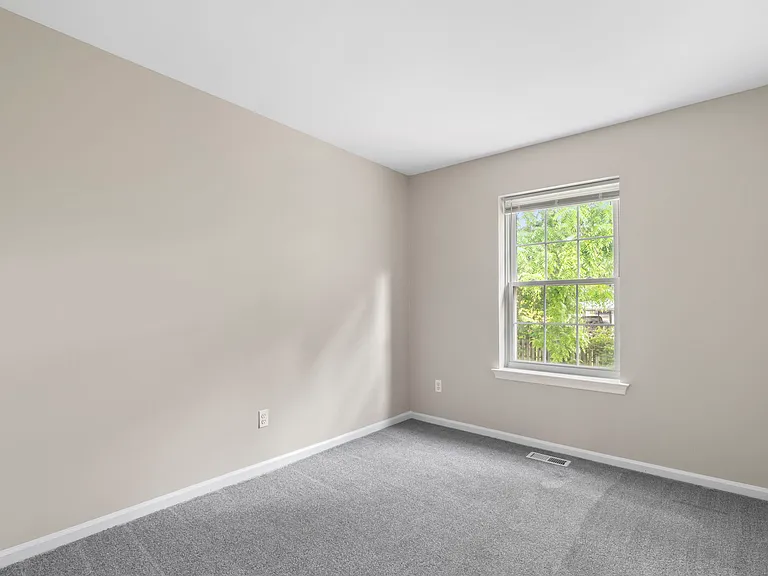 5 Ogden Ct — Photo 19