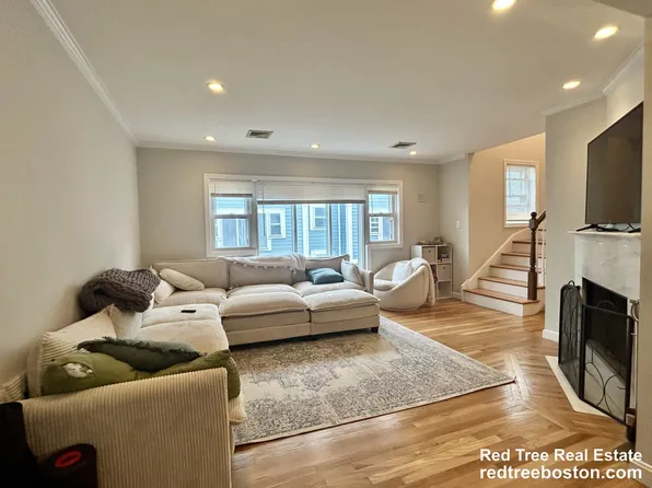 329 W 4th St, South Boston, MA