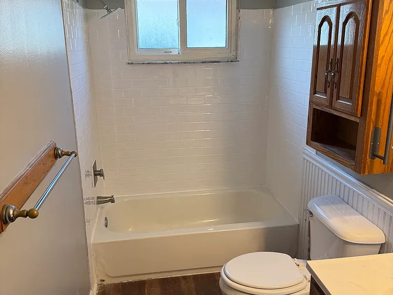 23024 Piper Ave — Photo 8