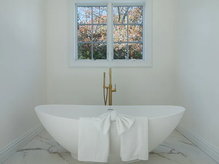 73 Wainscott Stone Rd — Photo 31