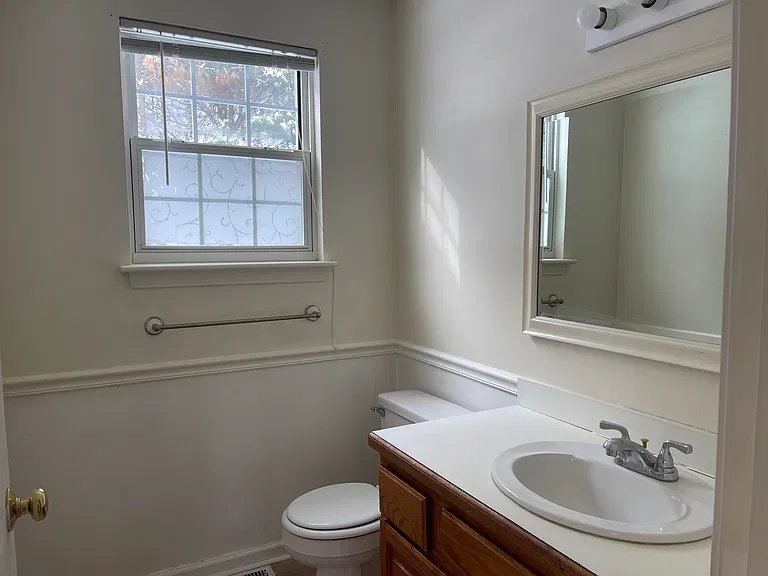 17 Azalea Ln — Photo 12