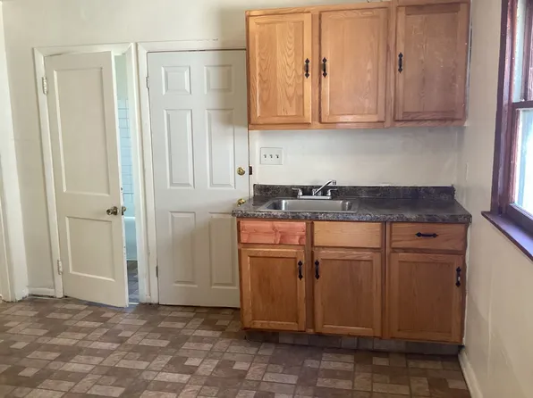 4228 W Bonny Place, 4228 W Bonny Pl, Milwaukee, WI 53216