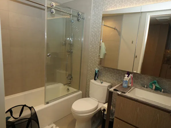 1000 Auahi St, Honolulu, HI