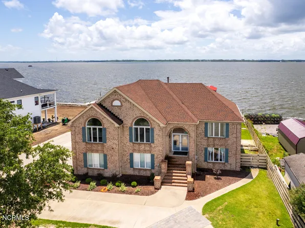 802 Bells Island Road, Currituck, NC 27929