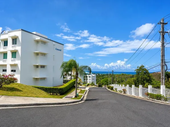 Caracoles Building Cond Hillside Vlg #E-201, Rio Grande, PR 00745