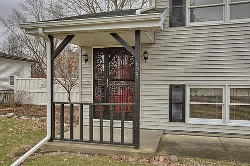 3rd image of 625 W Bristow St
