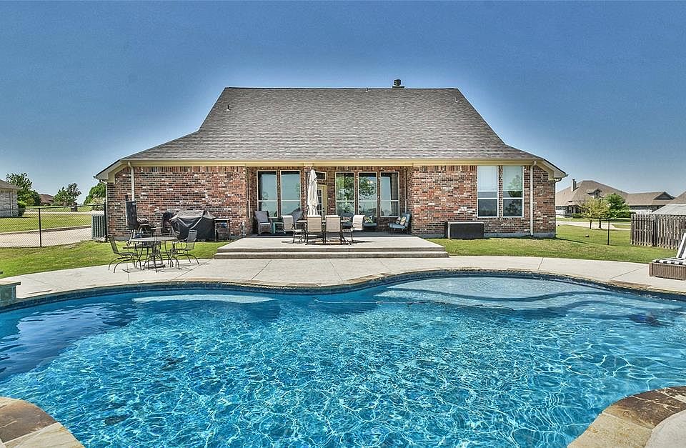 1st image of 144 Pepperbush Ln