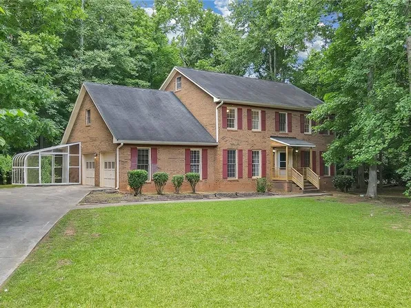 2652 Ashley Cir, Jonesboro, GA 30236