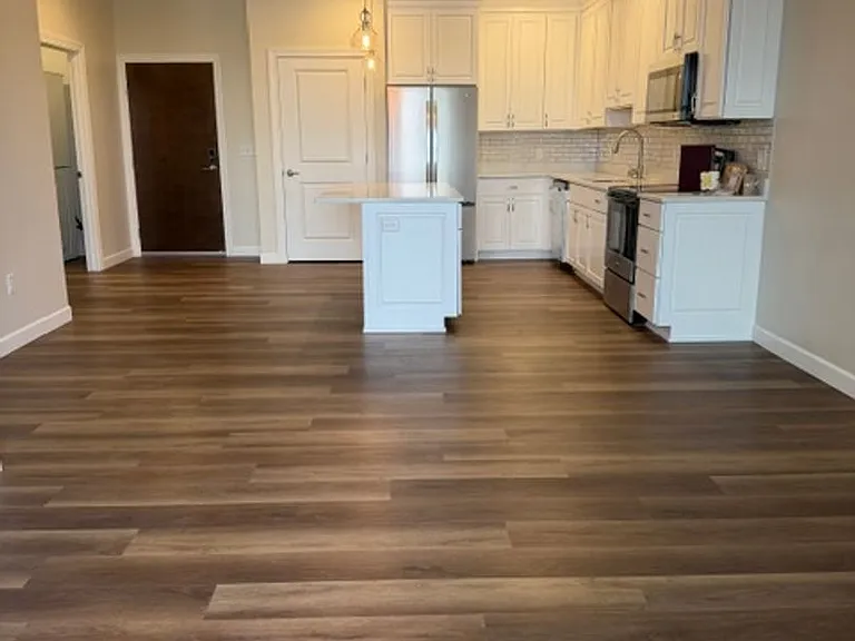 Brand New - War Eagle Apartments in the River Point District — Photo 12