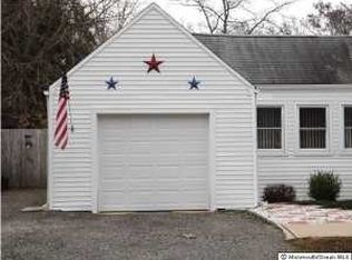24 Oak Ridge Pkwy, Toms River, NJ 08755