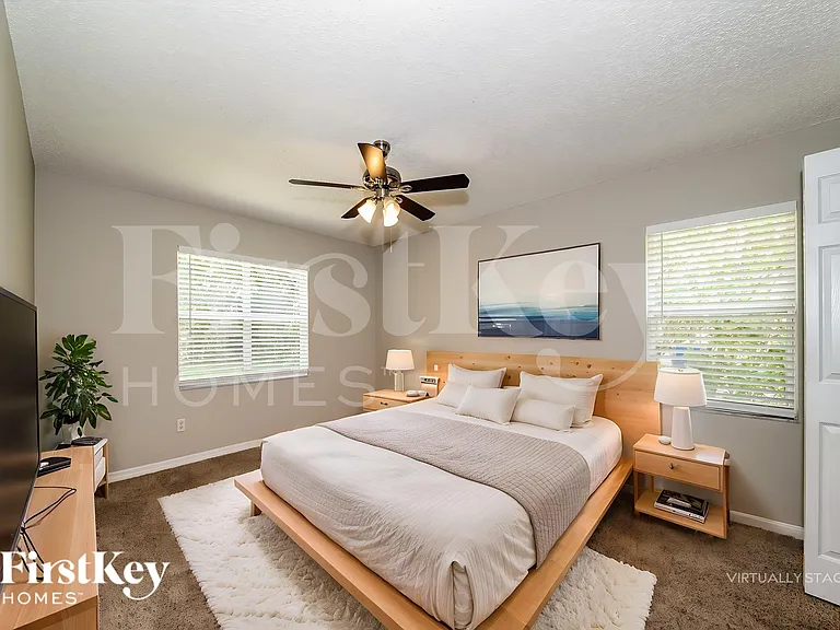 8 Wild Oak Pl — Photo 12
