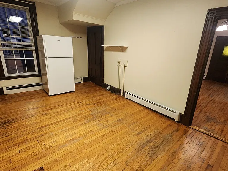 62 Spring St — Photo 3