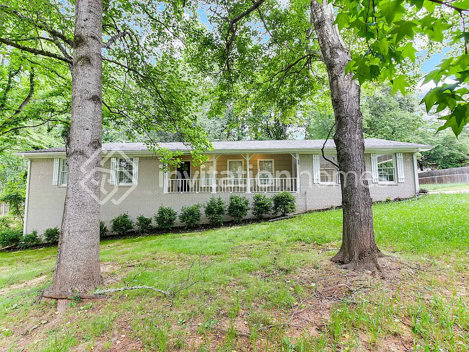 6236 Shallow Creek Ln