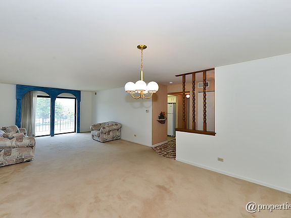 Living Room/Dining Room