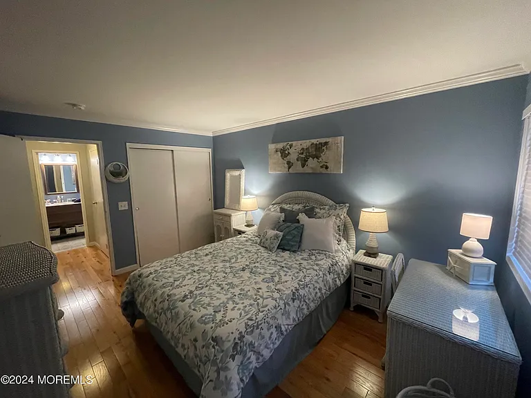 330 Shore Dr #24 — Photo 9