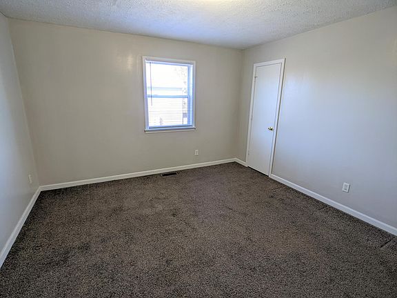 5th image of 613 Wooddale Ter #613A