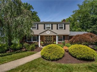 1245 Sky Ridge Dr, Pittsburgh, PA 15241