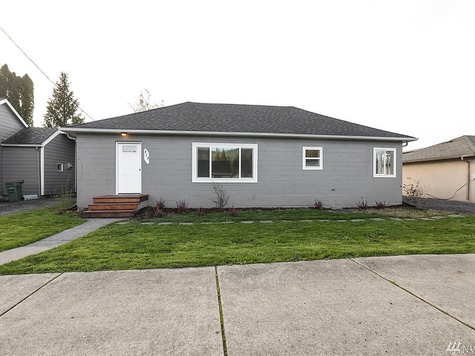 1st image of 313 Roake Ave SE