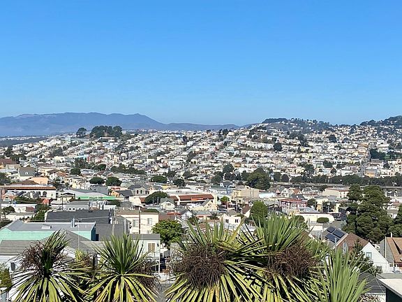 Sweeping view of the ocean, Twin Peaks and Marin Headlands