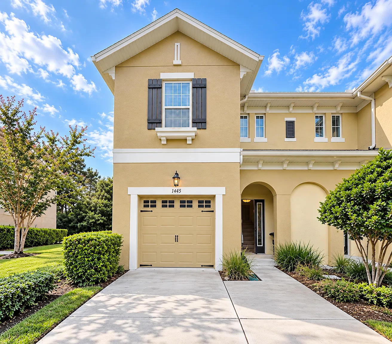 3 bed, 2.5 bath, 1668 sqft, $2,000 — Photo 1