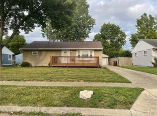 2950 Kerwood Dr, Dayton, OH 45420