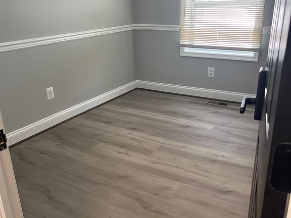 4th image of 4108 Groveland Ave #C