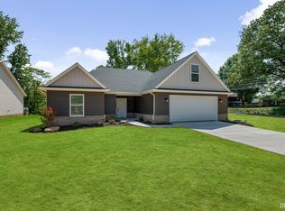 5700 Hillside Trl, Newburgh, IN 47630