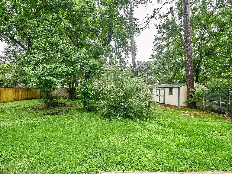 6702 Spring Leaf Dr — Photo 50