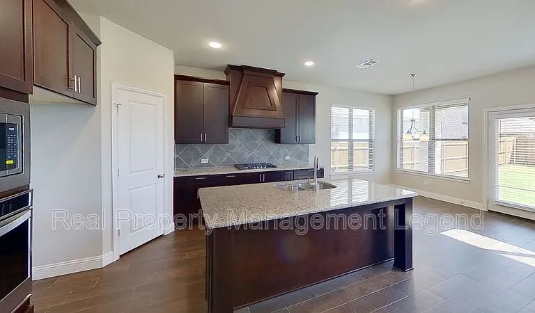 6117 Horsetail Dr — Photo 9