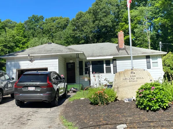 134 Leland Hill Rd, Sutton, MA 01590