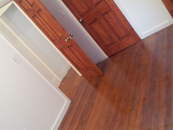 Smaller bedroom has 2 closets