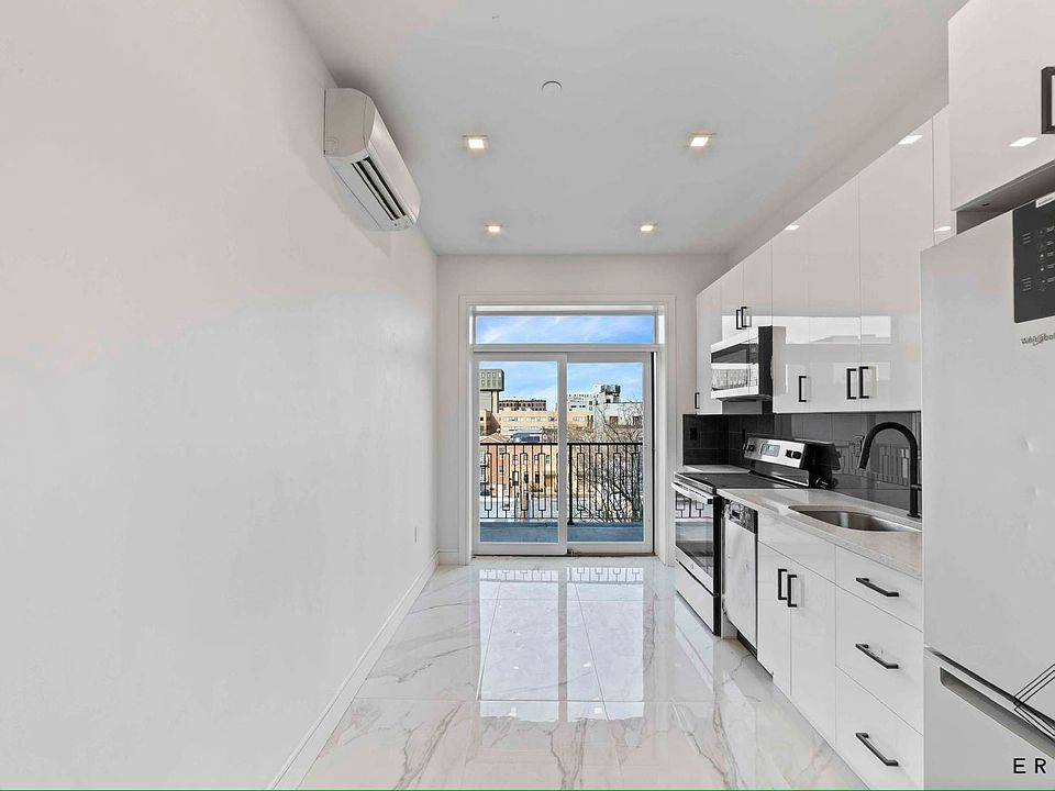 1st image of 1541 Dean St #3066