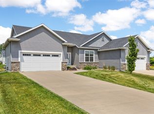 5990 Meadow Grass Cir SE, Cedar Rapids, IA 52403