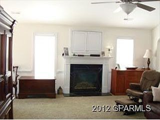 3rd image of 2400 Sawgrass Dr