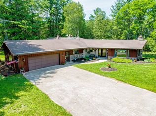 W1902 Holy Hill Rd, Cecil, WI 54111