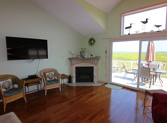 5th image of 237 36th St #East