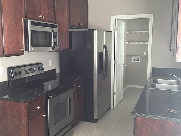 5th image of 106 Cochise St