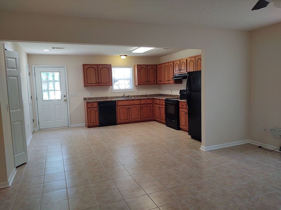Kitchen & dining area from front door