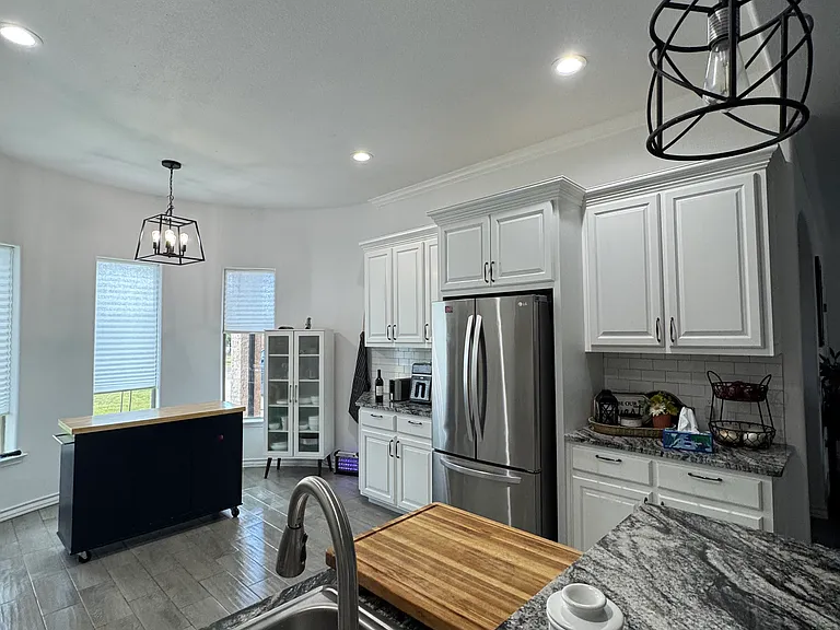 2403 Alamesa Dr — Photo 19