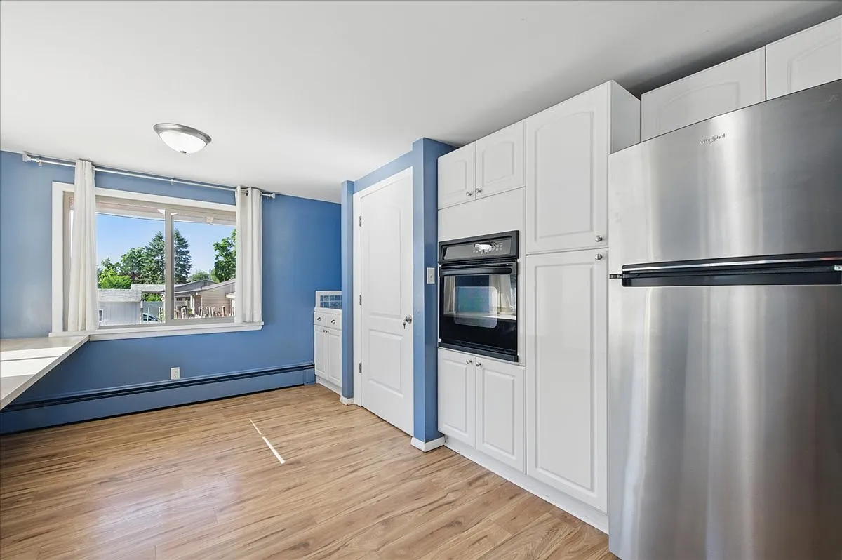 Building Photo - 303 W Pine Ave #1