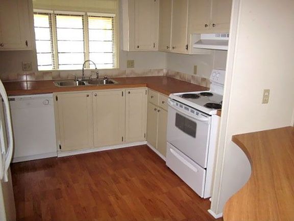 2nd image of 1312 San Miguel Ln