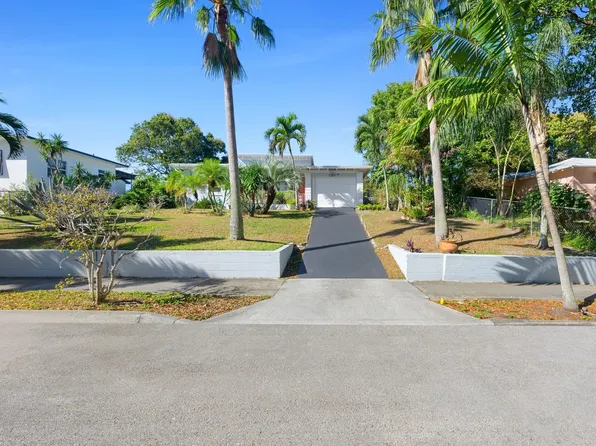 3909 Eastview Avenue, West Palm Beach, FL 33407