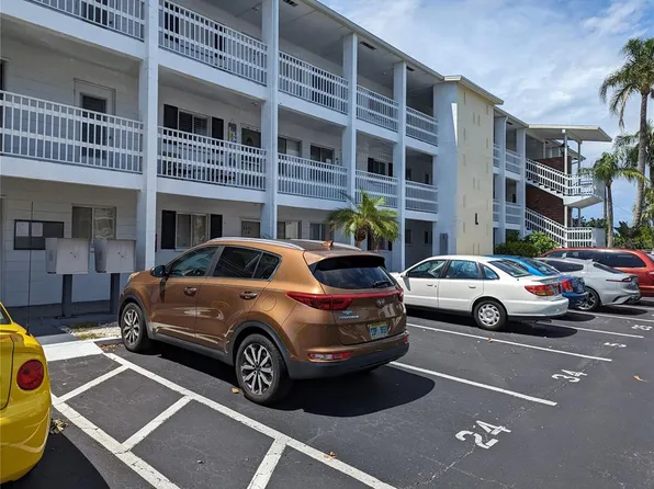 5906 Easy St #L35, Bradenton, FL 34207