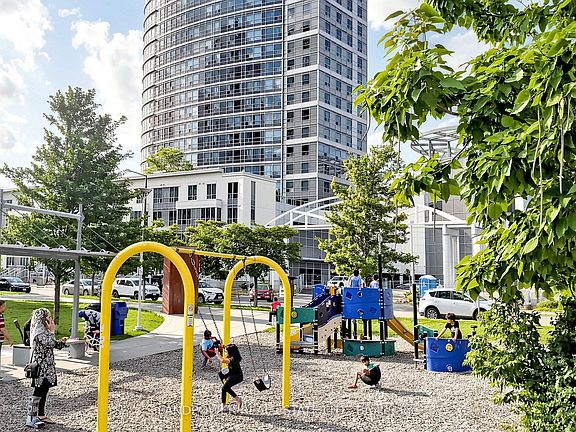 2nd image of 36 Lee Centre Dr #1801