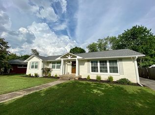 242 Admiral Cir, Lawrenceburg, TN 38464