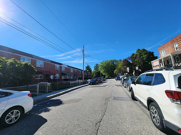 5th image of 4710 Ivanhoe Ave